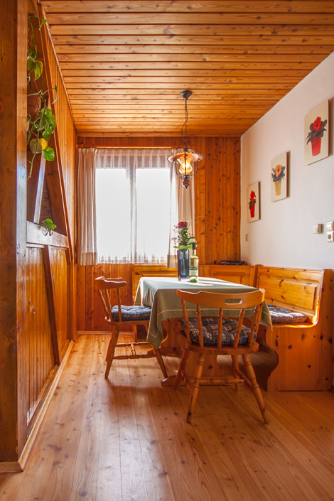 Haus 1 Wohnung B Essplatz